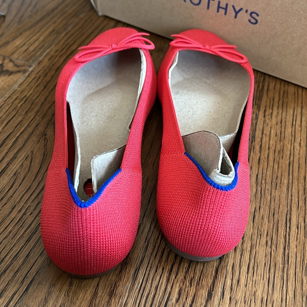 NWT Rothy’s red size 8 - Picture 4 of 5